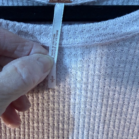 Free People Long Balloon Sleeve
Clash Thermal Top - Picture 6 of 8